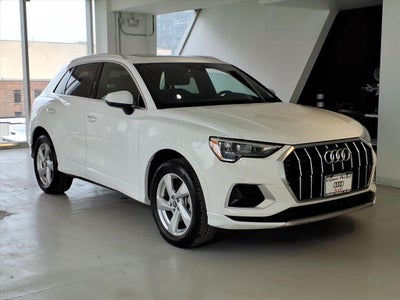 2022 Audi Q3 Premium 40 TFSI quattro