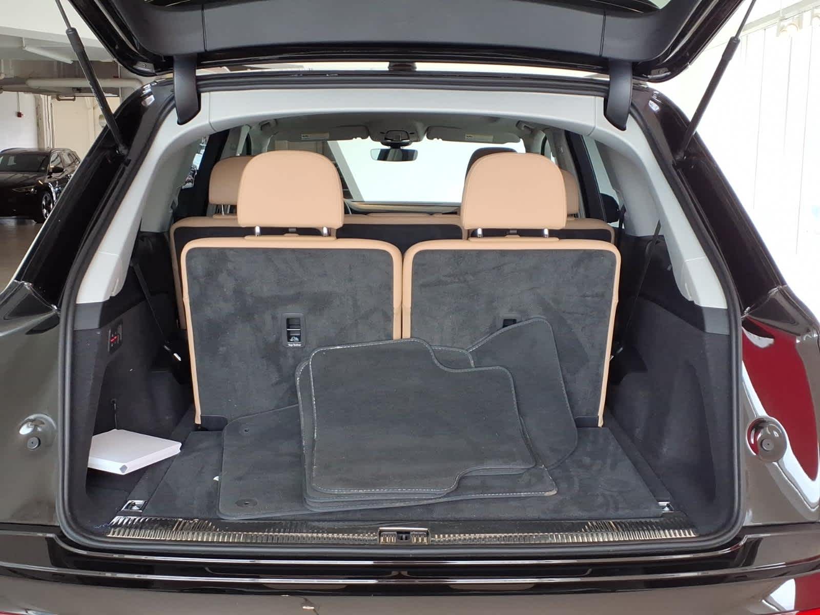 2026 Audi Q7 Premium 55 quattro *Ltd Avail*