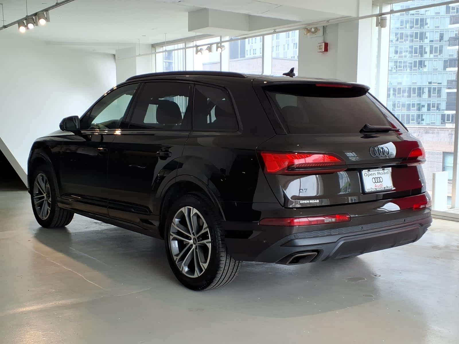 2026 Audi Q7 Premium 55 quattro *Ltd Avail*