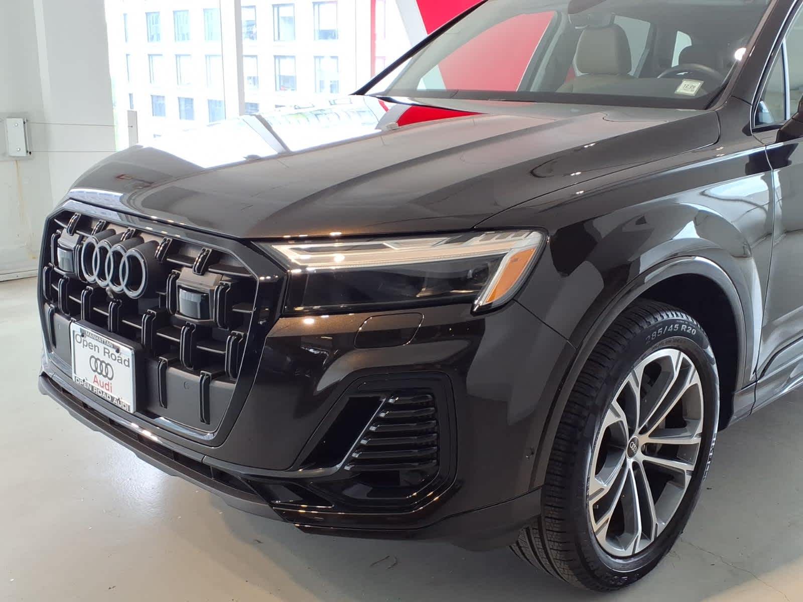 2026 Audi Q7 Premium 55 quattro *Ltd Avail*