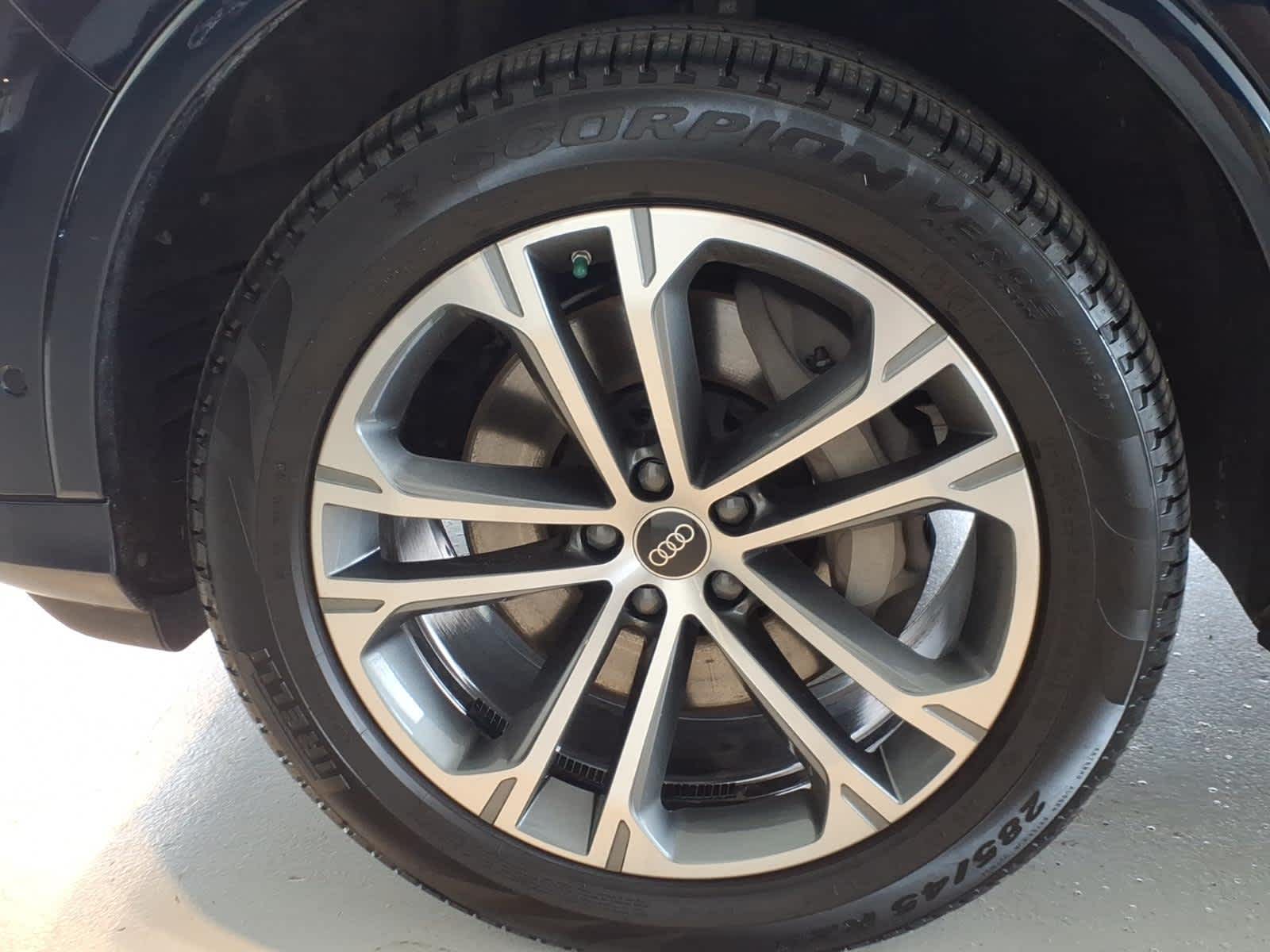 2026 Audi Q7 Premium 55 quattro *Ltd Avail*