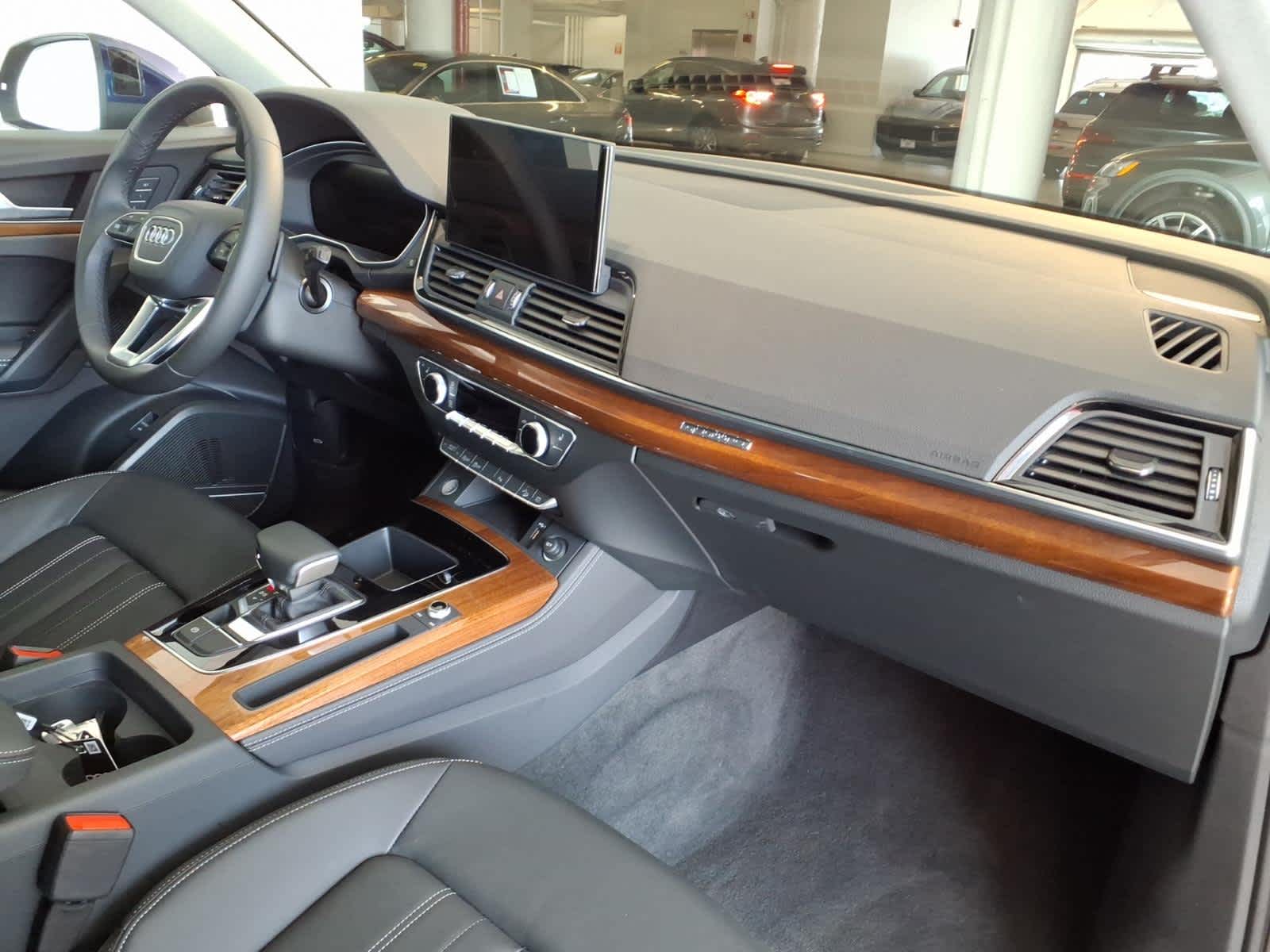 2025 Audi Q5 Premium Plus 40 TFSI quattro
