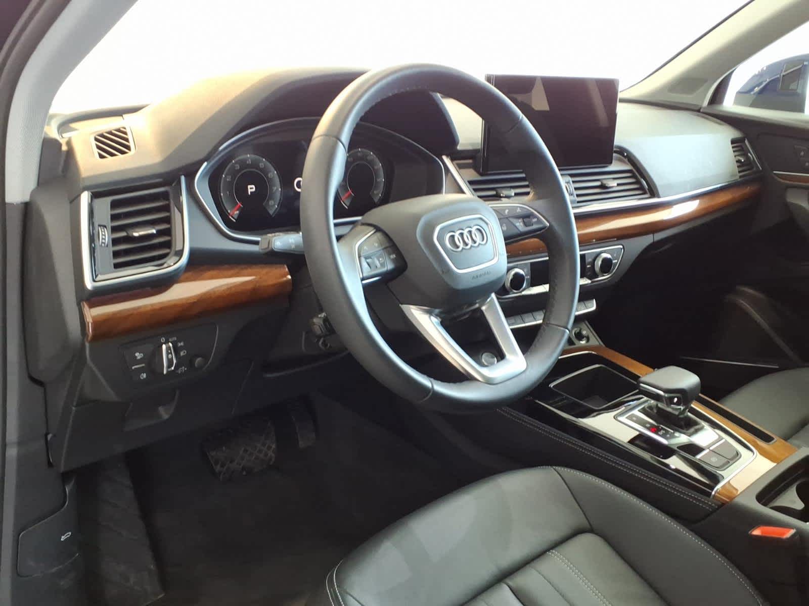 2025 Audi Q5 Premium Plus 40 TFSI quattro