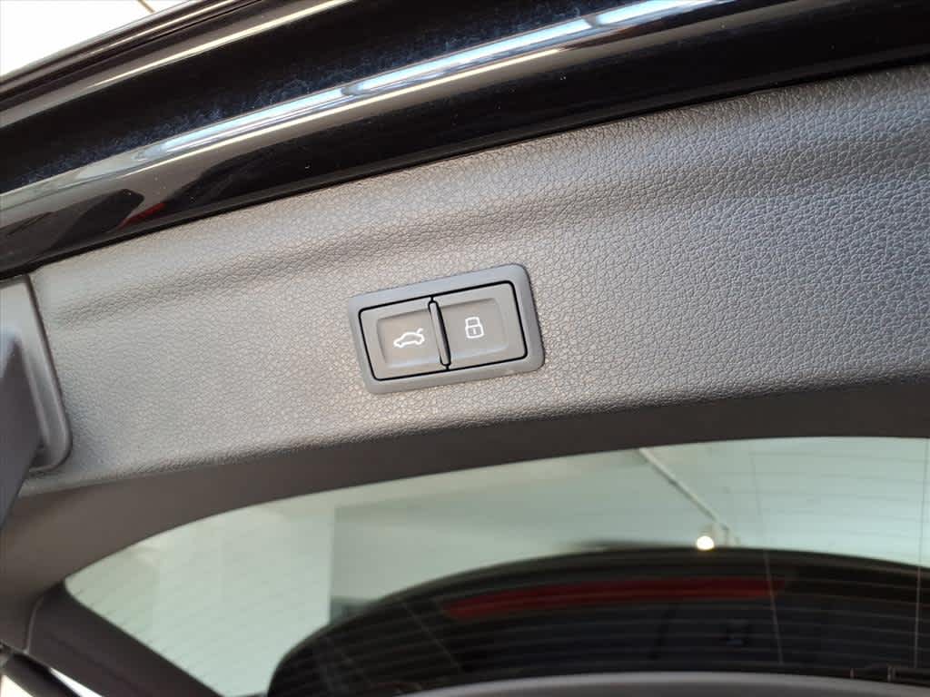 2019 Audi Q3 2.0 TFSI Premium Plus quattro