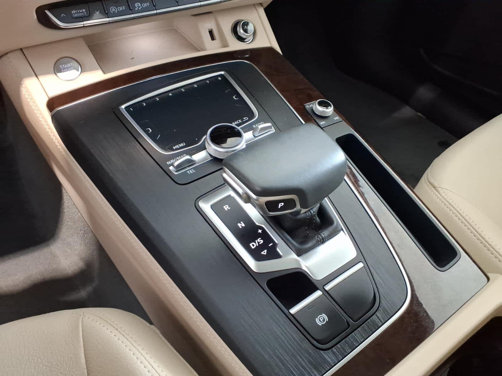 2019 Audi Q5 Premium Plus 45 TFSI quattro