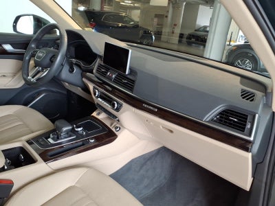 2019 Audi Q5 Premium Plus 45 TFSI quattro