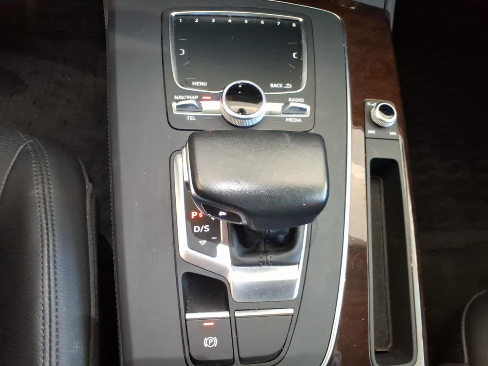 2019 Audi Q5 Premium Plus 45 TFSI quattro
