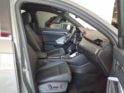 2023 Audi Q3 S line Premium 45 TFSI quattro