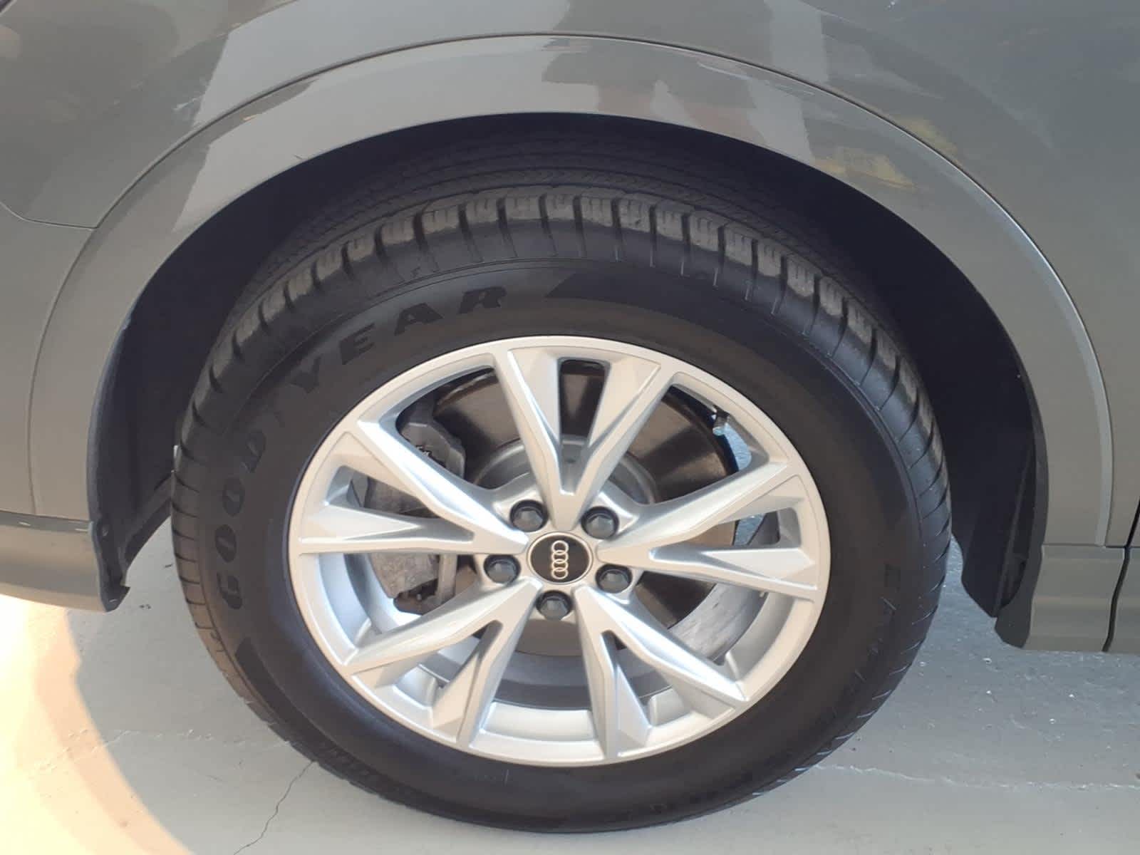 2023 Audi Q3 S line Premium 45 TFSI quattro