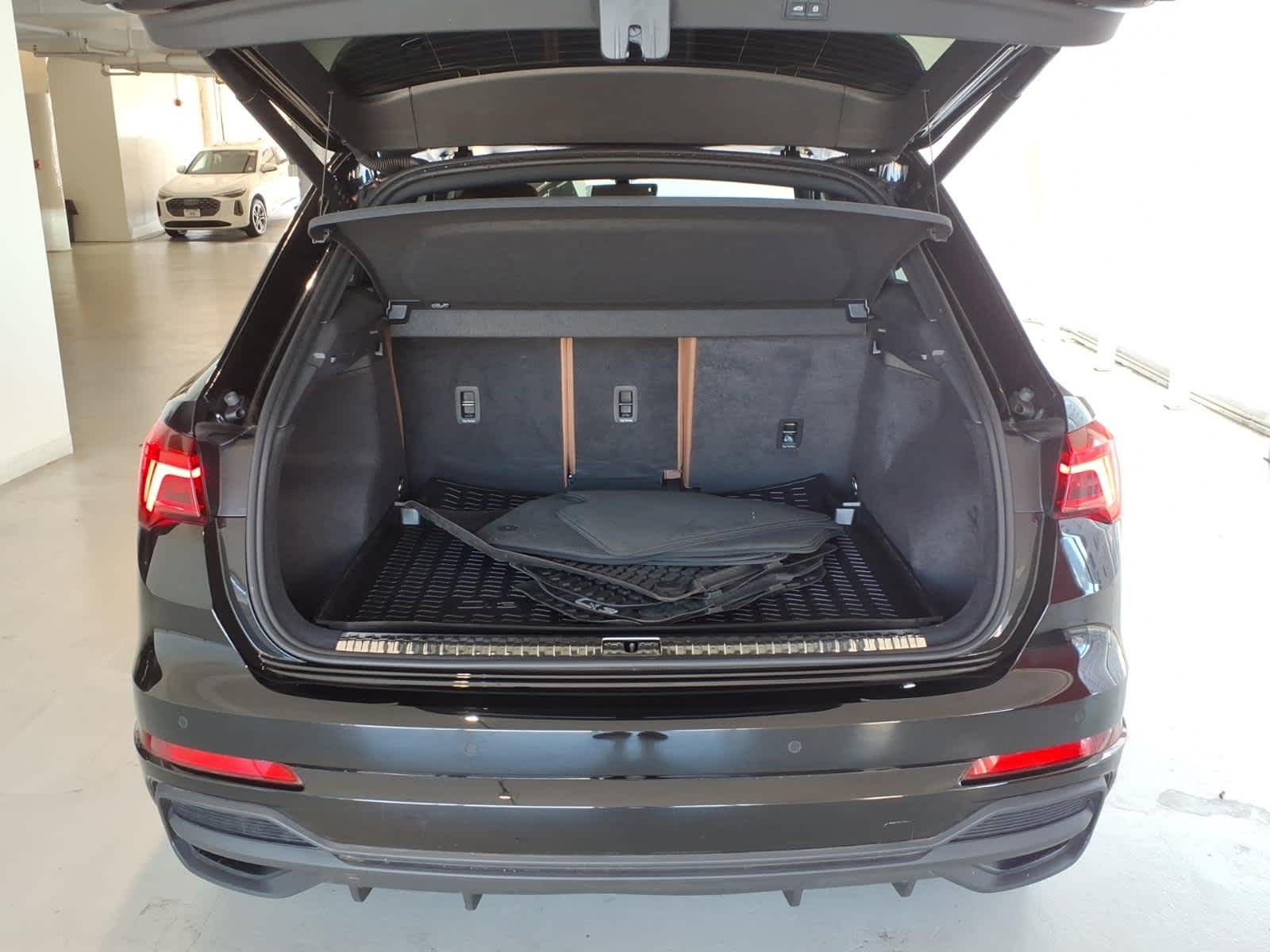 2024 Audi Q3 S line Premium 45 TFSI quattro