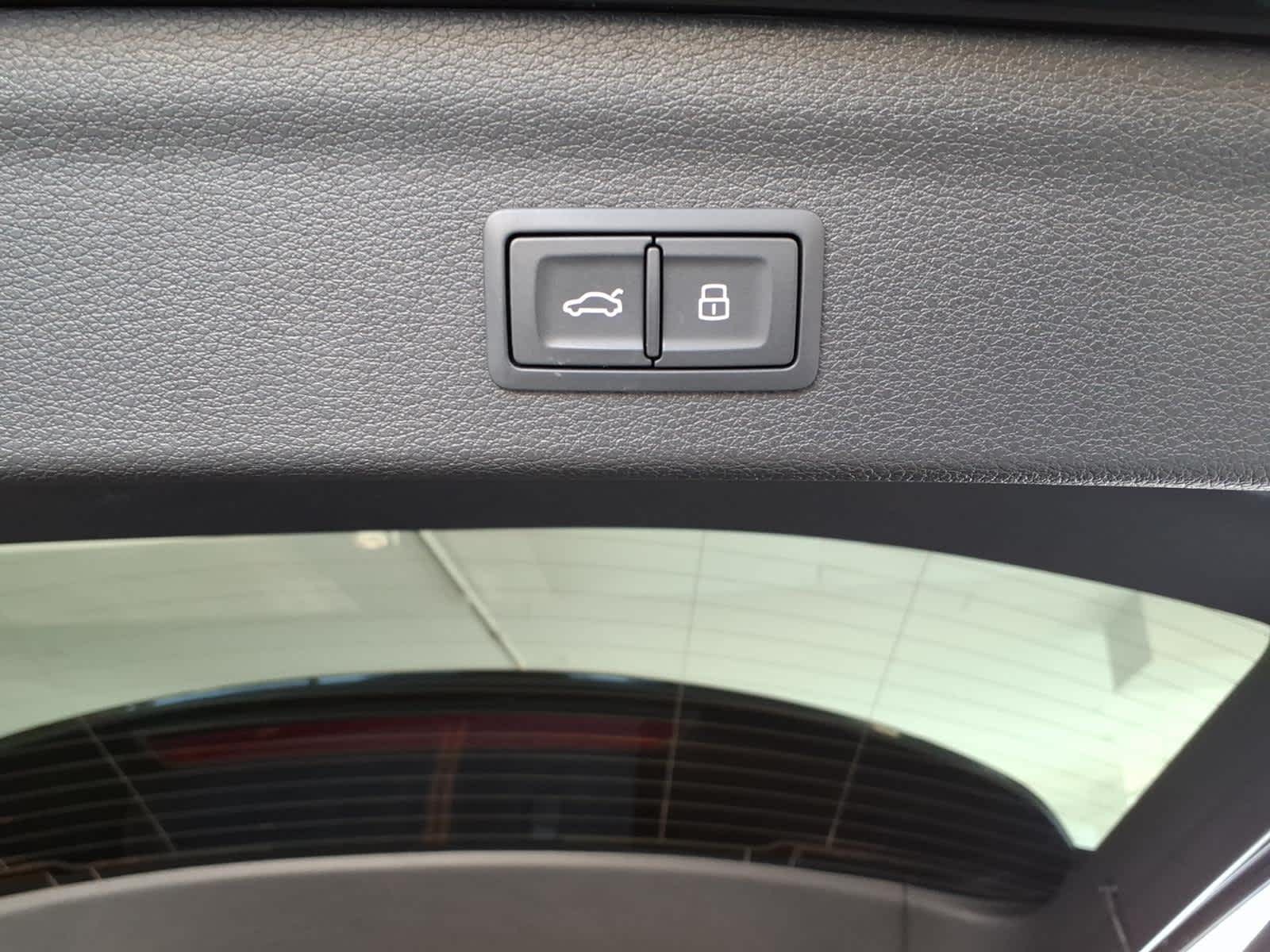 2024 Audi Q3 S line Premium 45 TFSI quattro