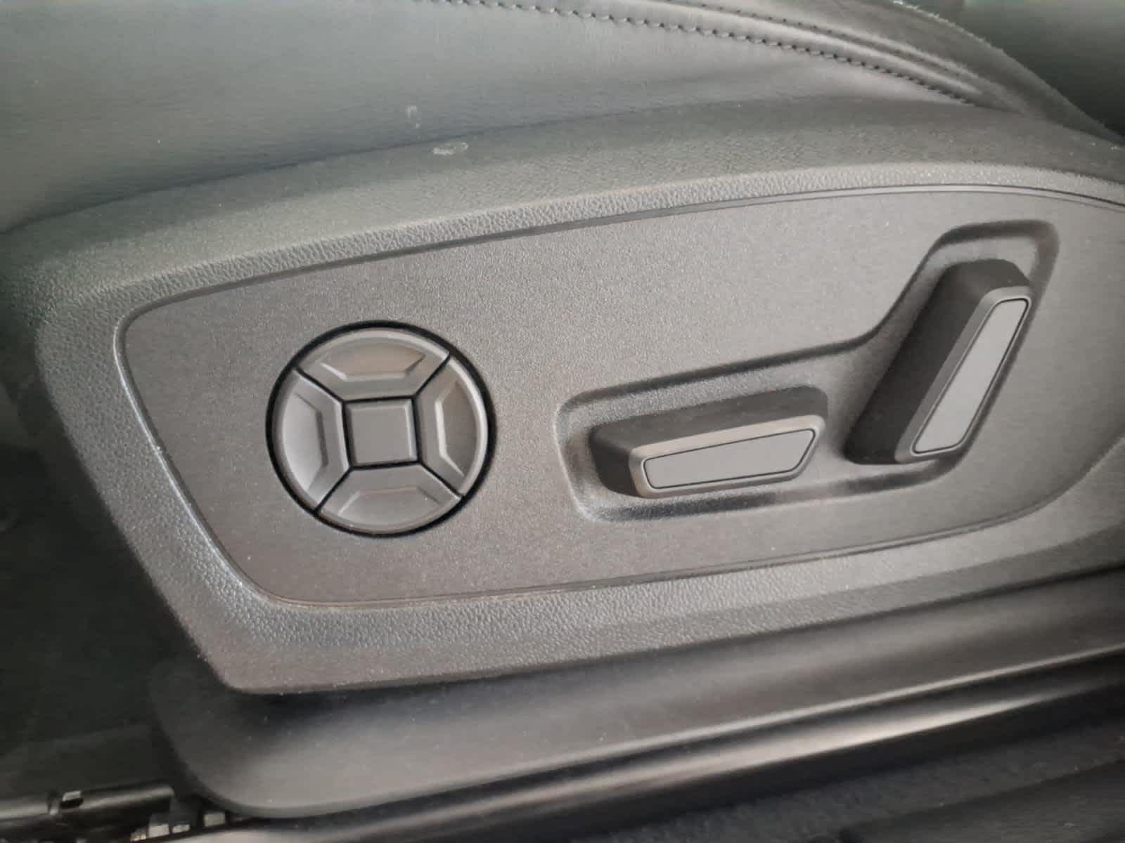 2024 Audi Q3 S line Premium 45 TFSI quattro