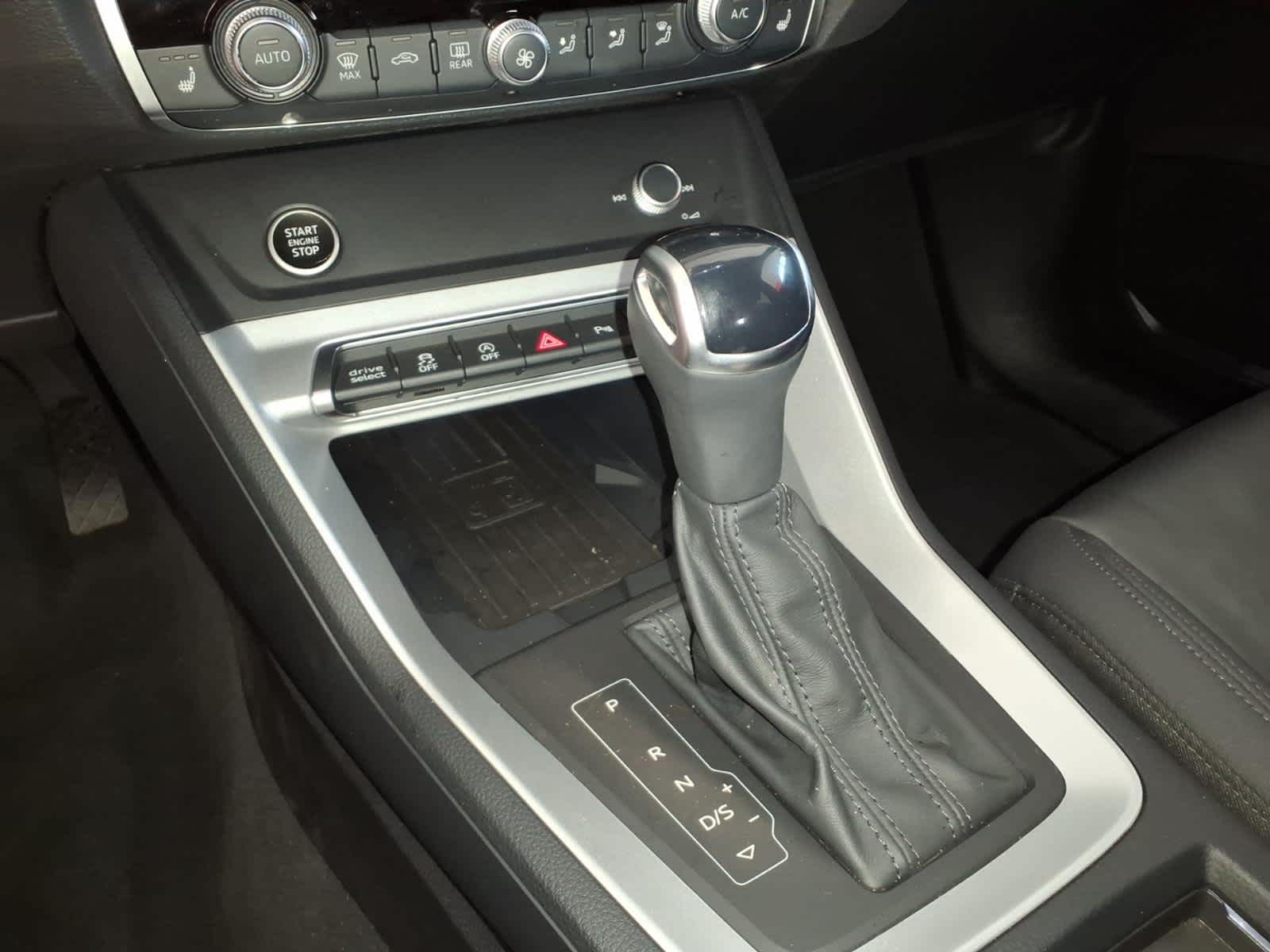 2024 Audi Q3 S line Premium 45 TFSI quattro