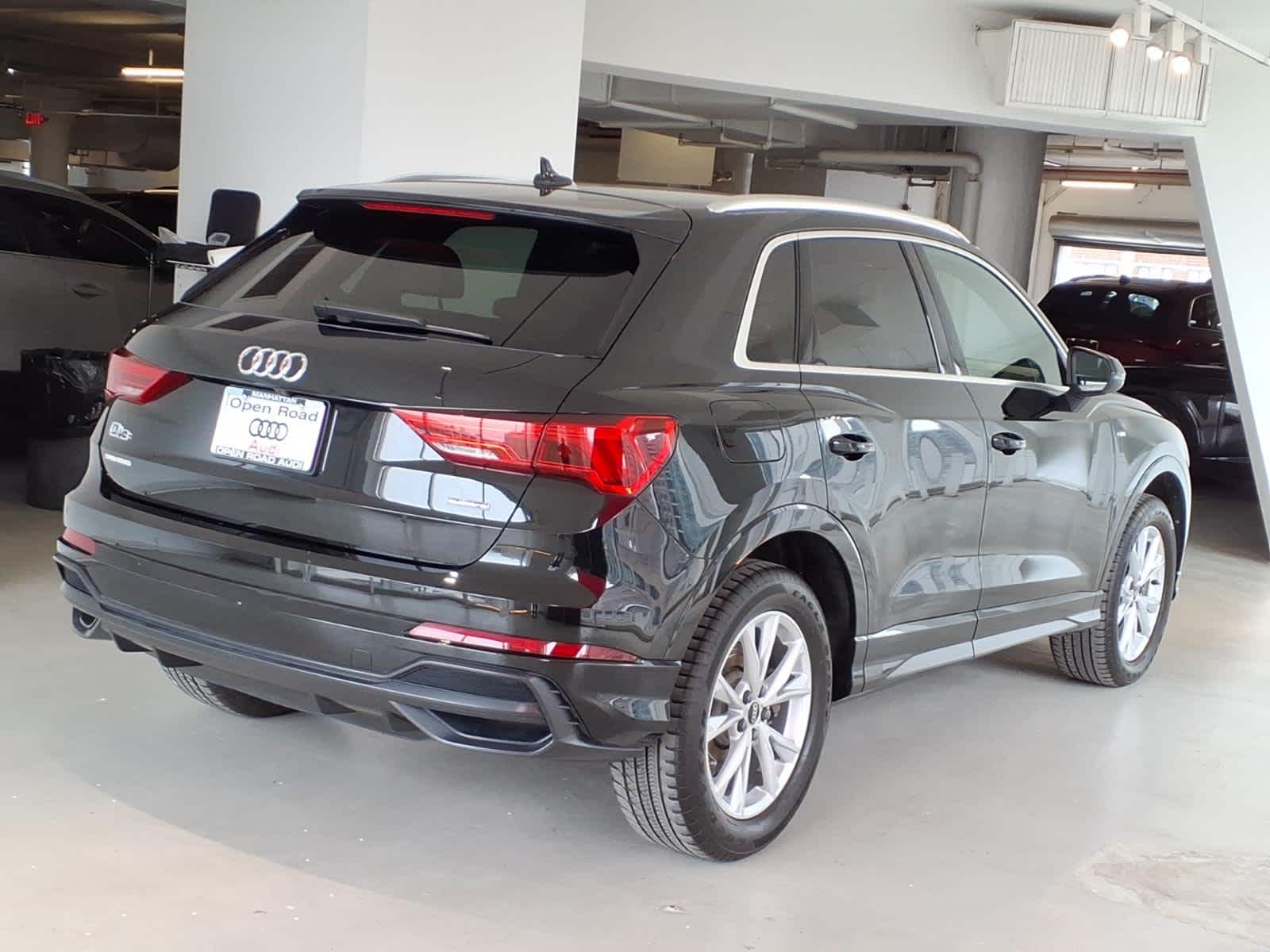 2022 Audi Q3 S line Premium 45 TFSI quattro