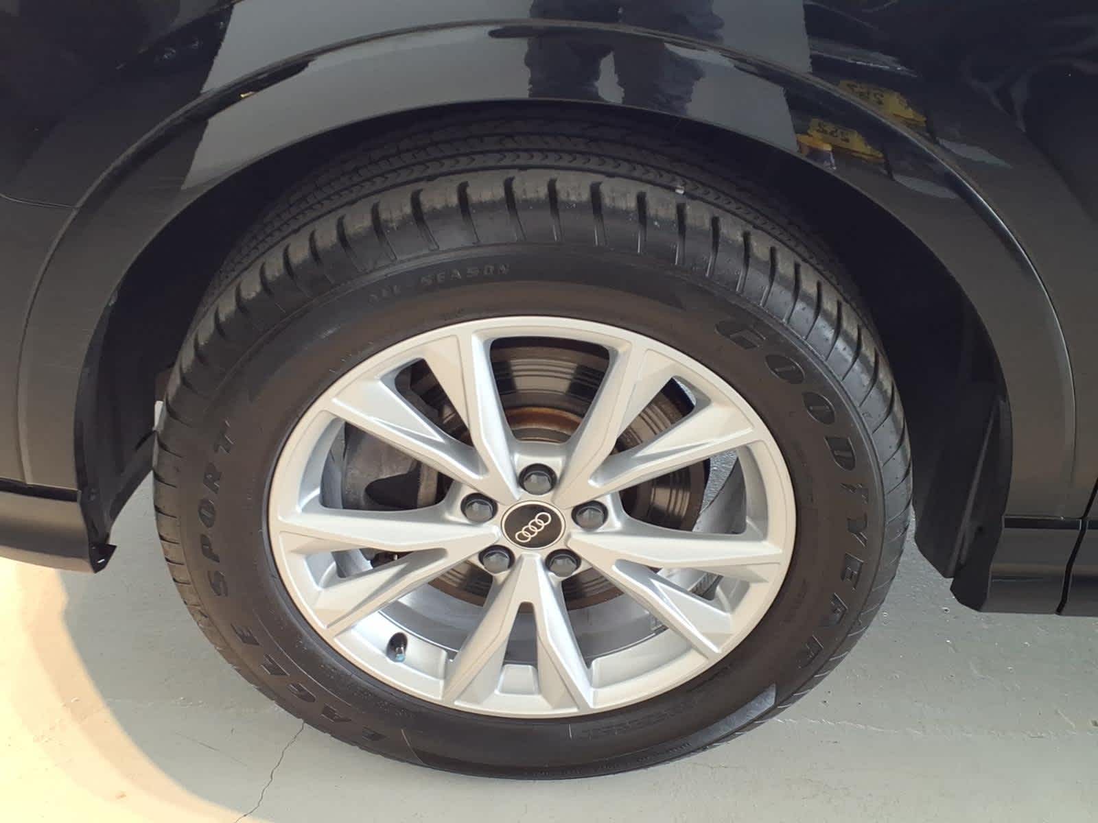 2022 Audi Q3 S line Premium 45 TFSI quattro