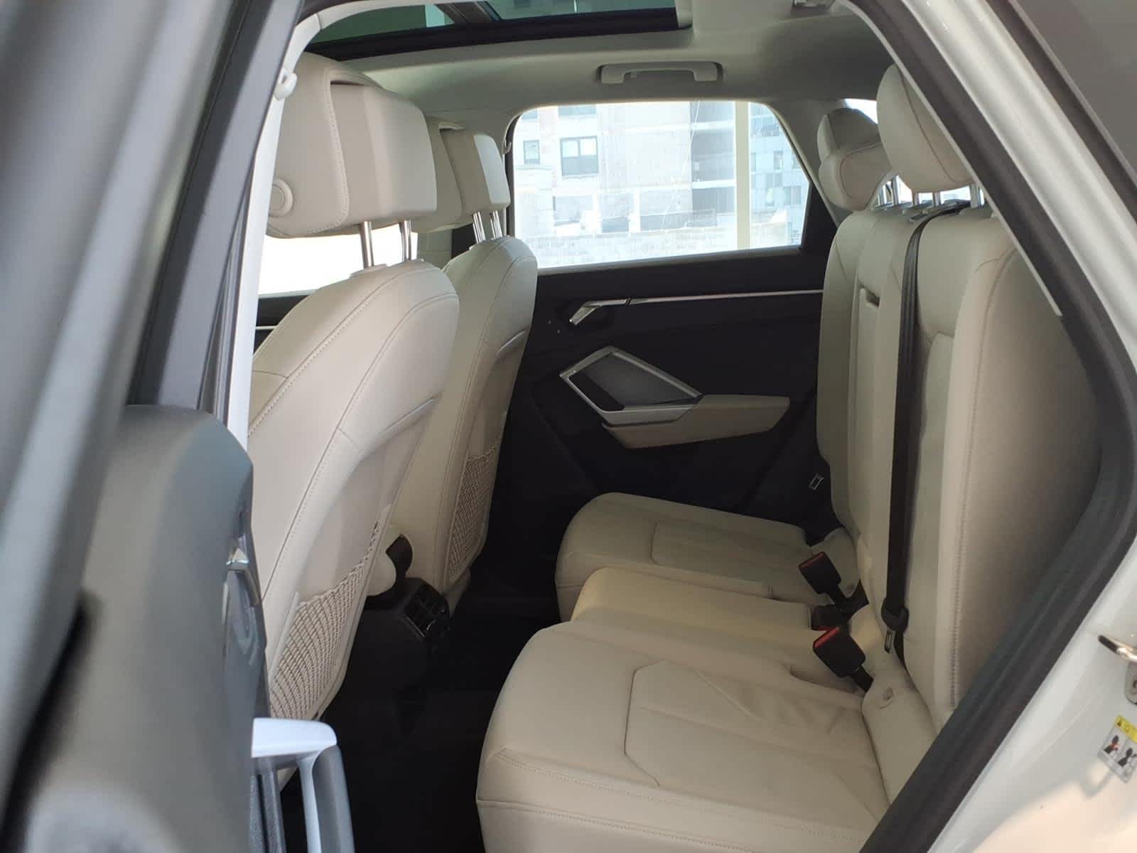 2024 Audi Q3 S line Premium 45 TFSI quattro