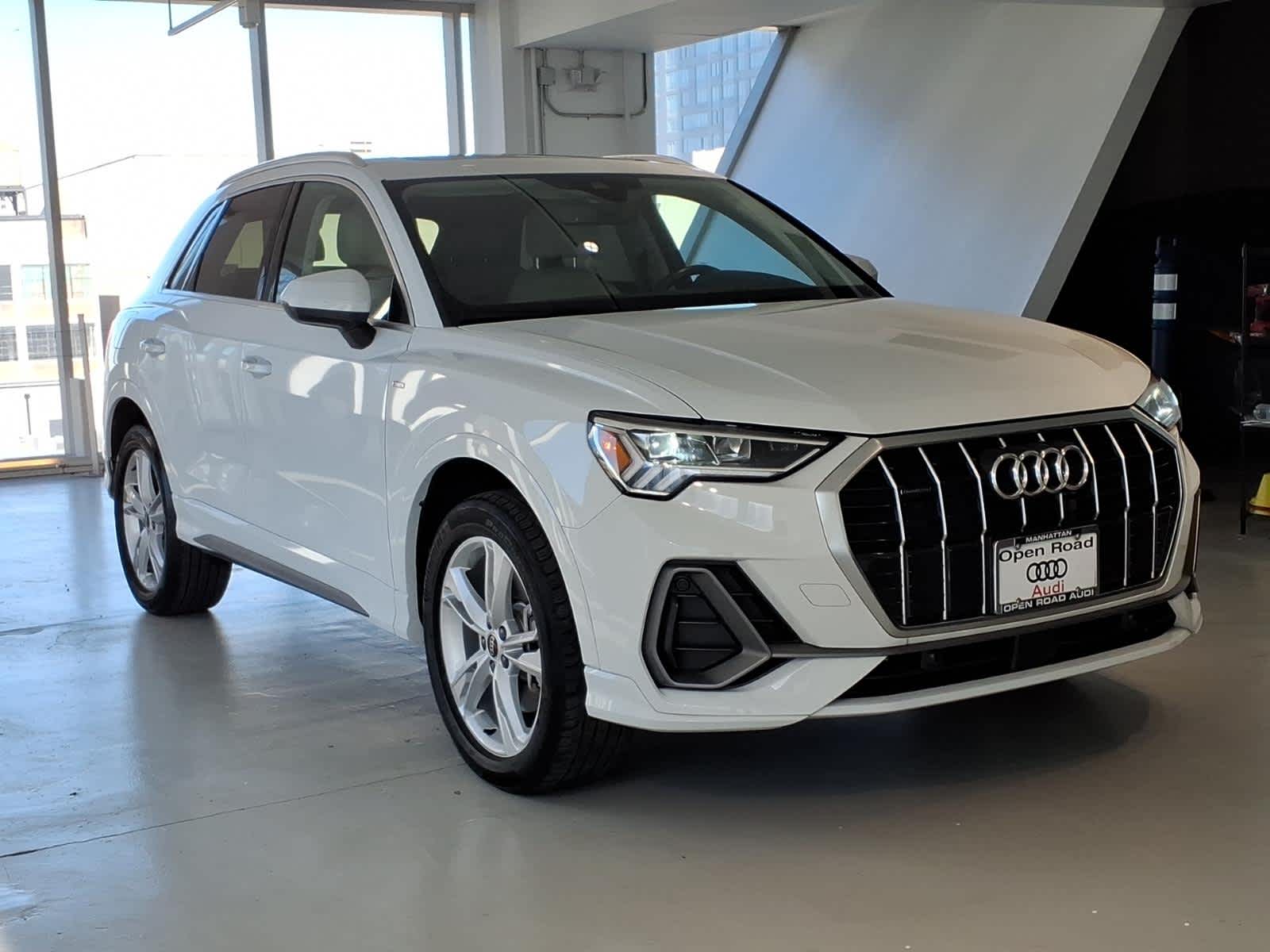2024 Audi Q3 S line Premium 45 TFSI quattro