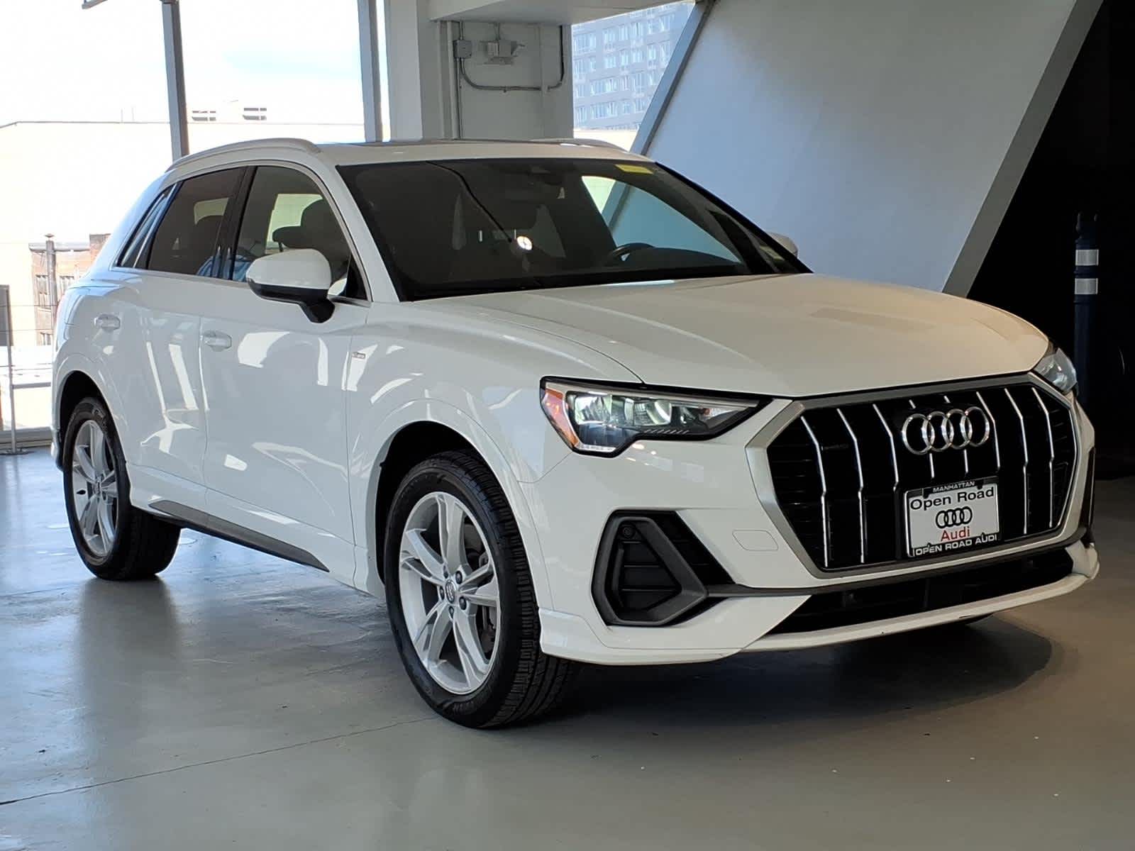 2020 Audi Q3 S line Premium 45 TFSI quattro