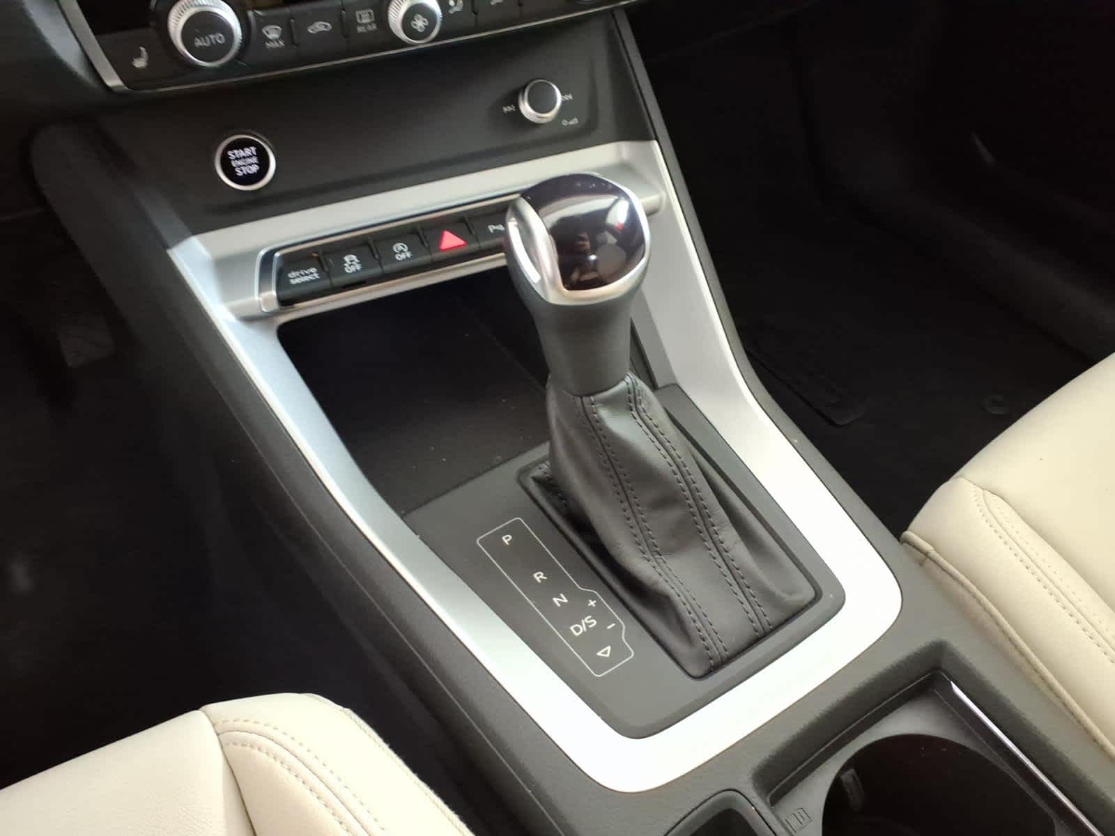2023 Audi Q3 S line Premium 45 TFSI quattro