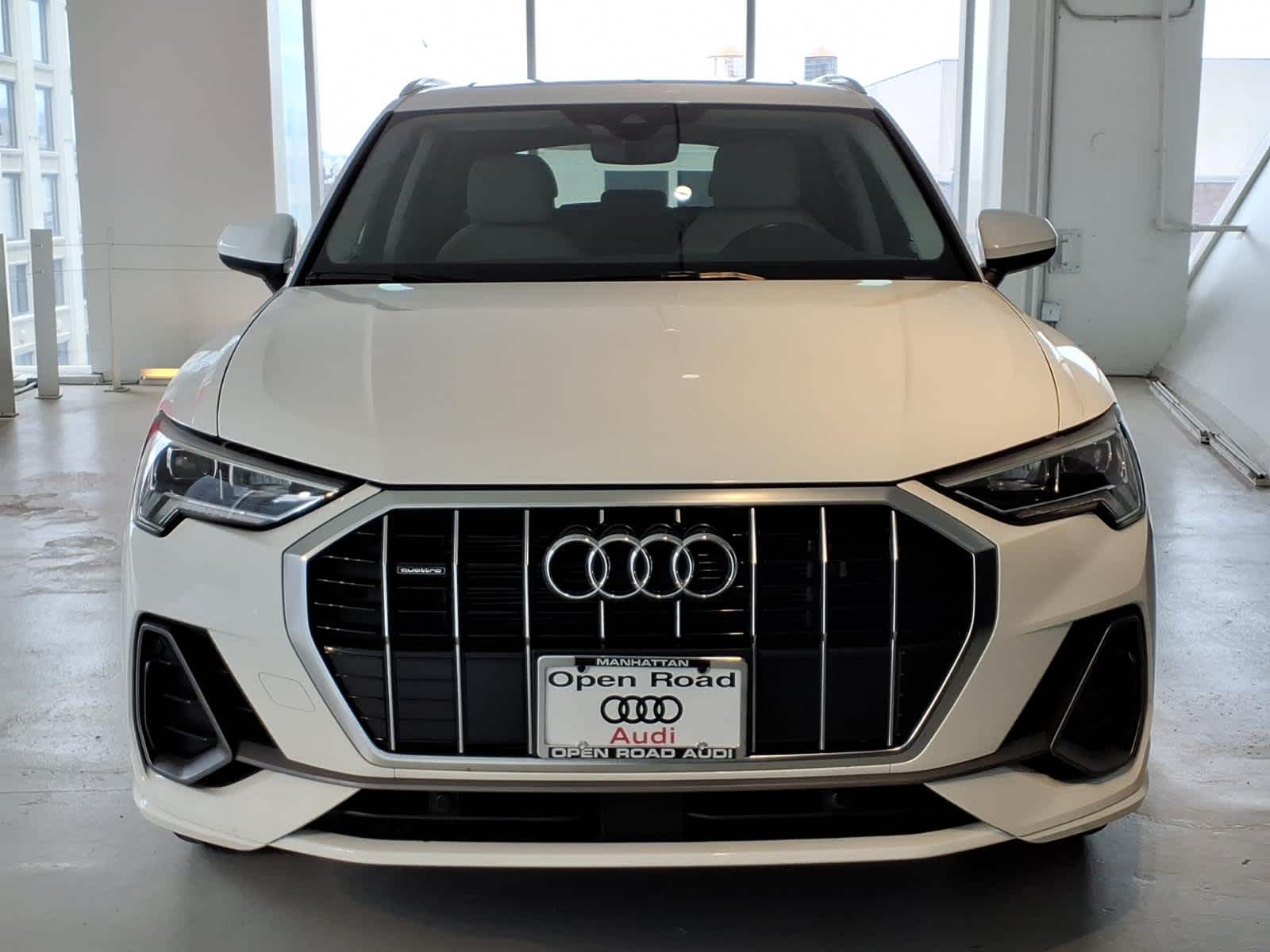 2023 Audi Q3 S line Premium 45 TFSI quattro