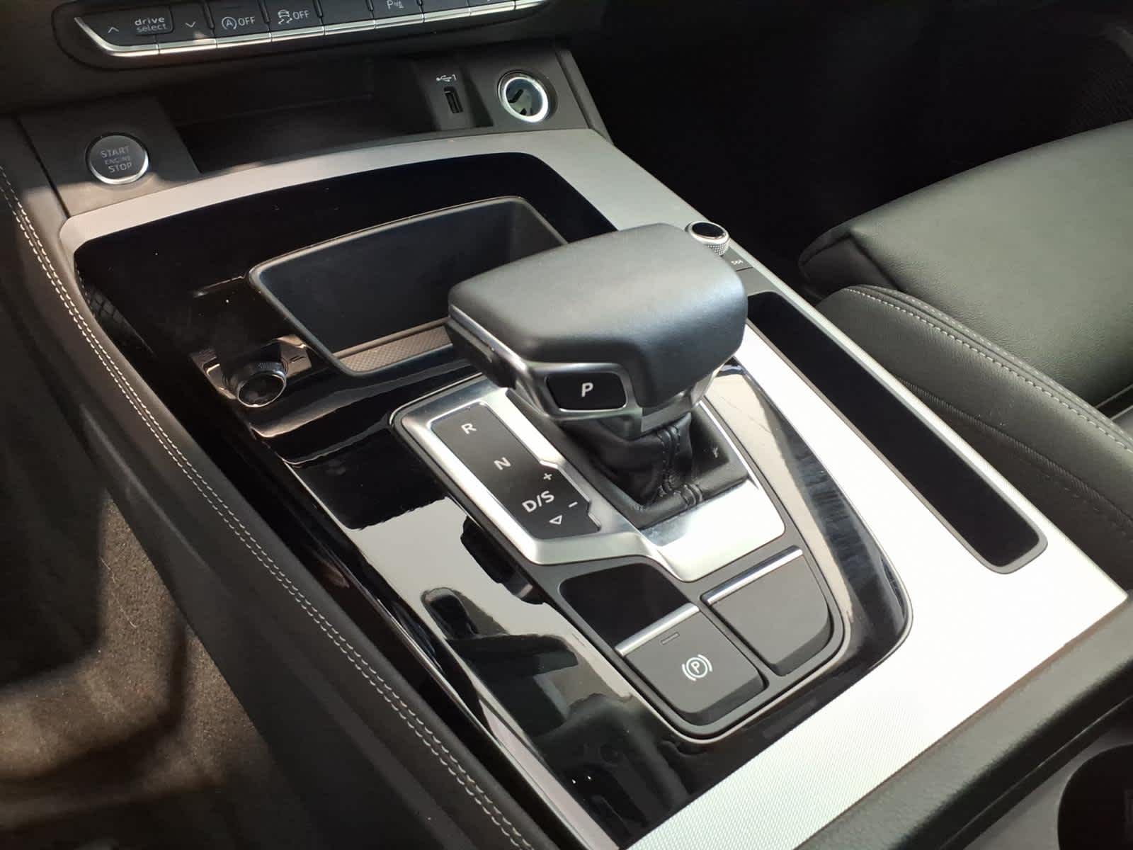 2024 Audi Q5 S line Premium Plus 45 TFSI quattro