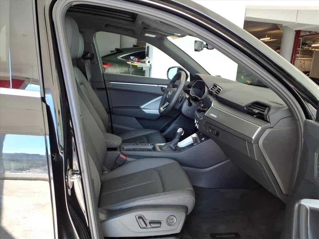 2025 Audi Q3 S line Premium Plus 45 TFSI quattro