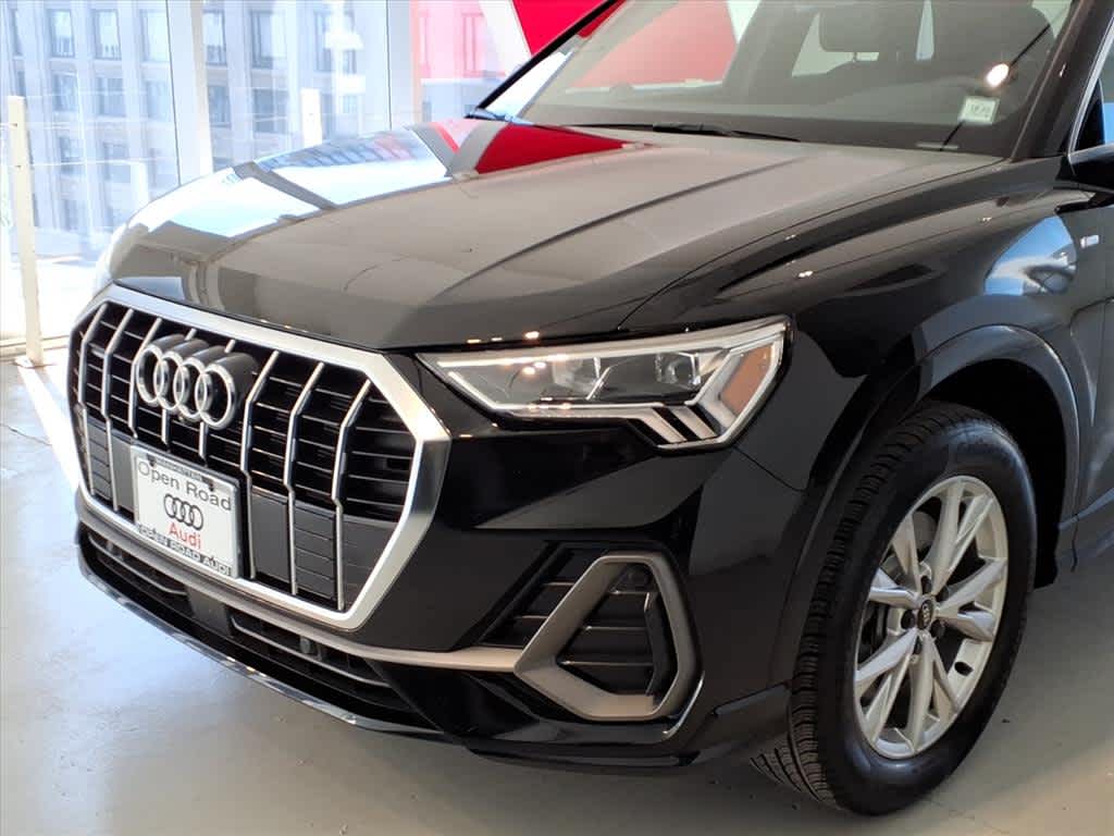 2025 Audi Q3 S line Premium Plus 45 TFSI quattro
