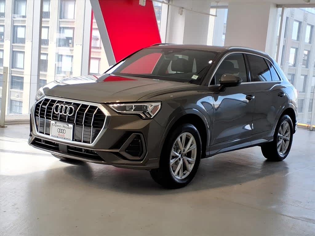 2025 Audi Q3 S line Premium Plus 45 TFSI quattro