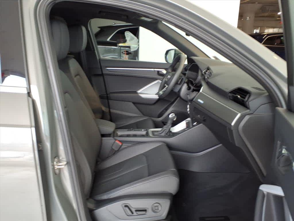 2025 Audi Q3 S line Premium Plus 45 TFSI quattro