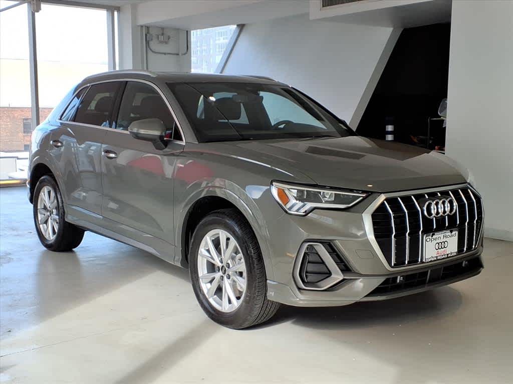 2025 Audi Q3 S line Premium Plus 45 TFSI quattro