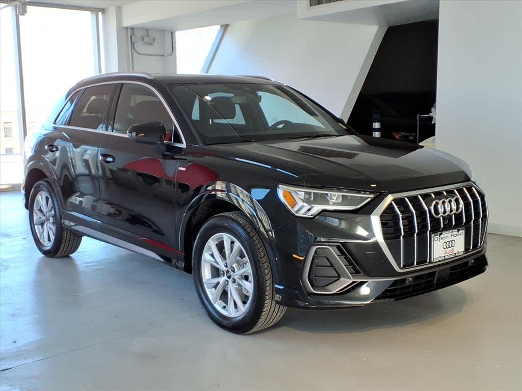 2025 Audi Q3 S line Premium Plus 45 TFSI quattro