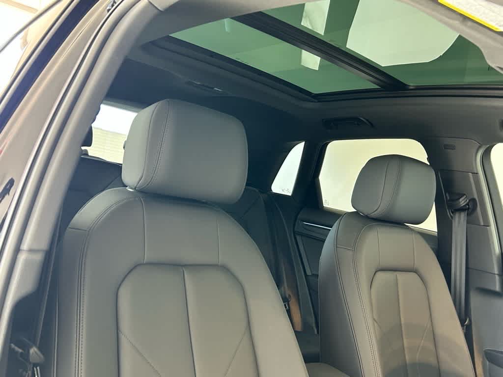 2025 Audi Q3 S line Premium Plus 45 TFSI quattro