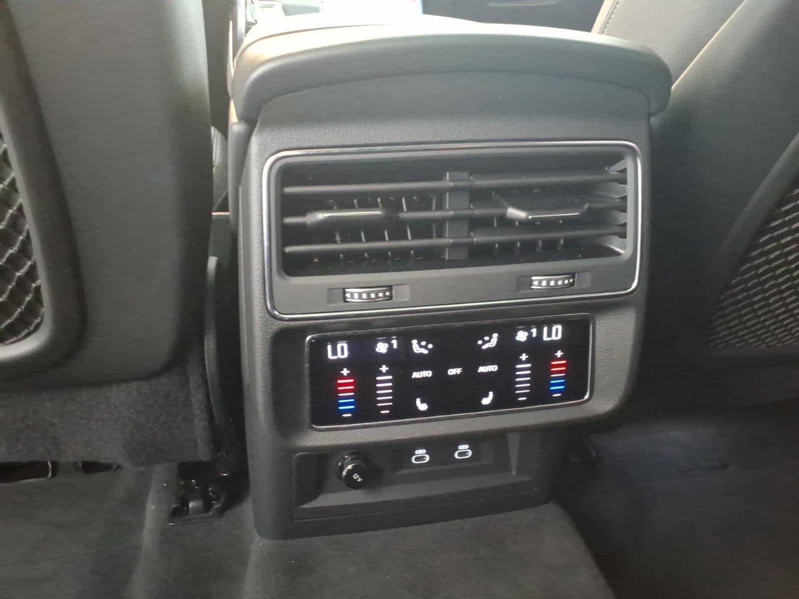 2026 Audi Q8 Premium Plus quattro *Ltd Avail*