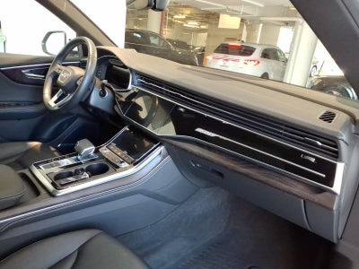 2023 Audi Q8 Premium Plus 55 TFSI quattro