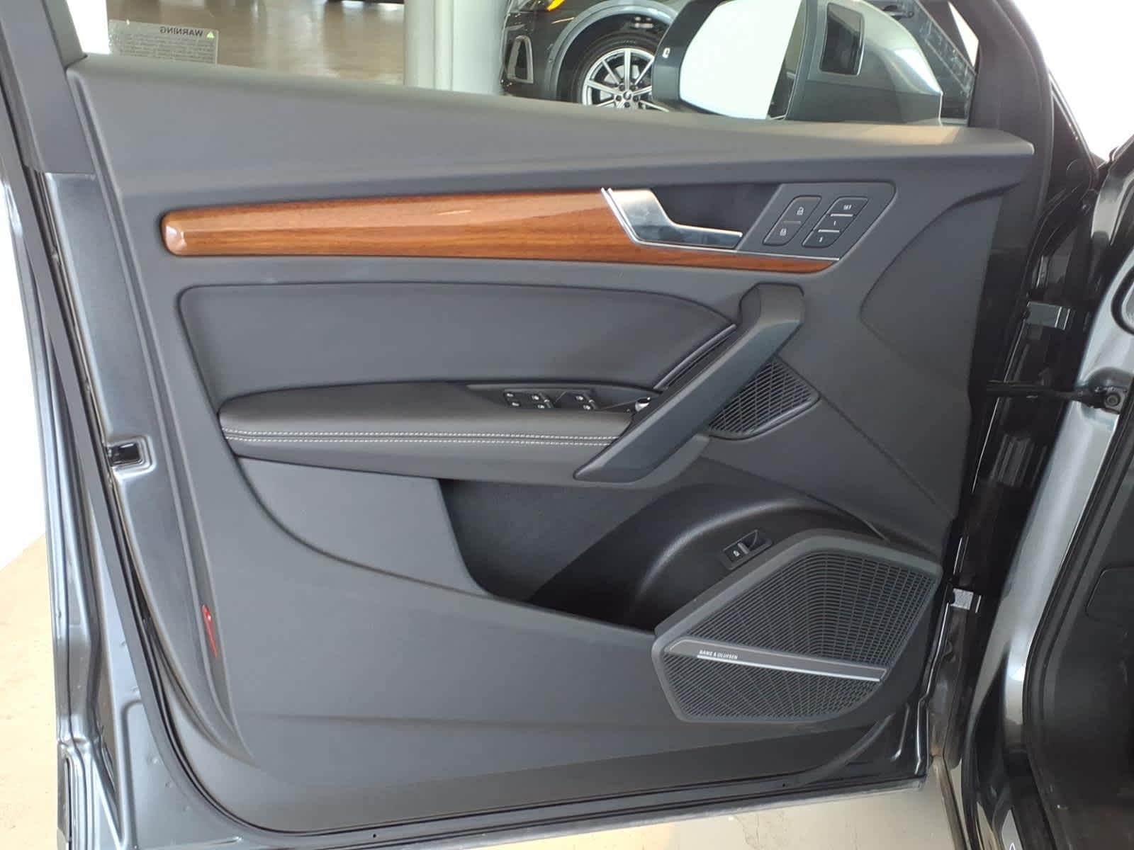 2023 Audi Q5 S line Prestige 45 TFSI quattro