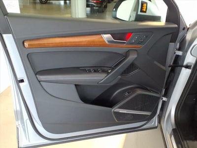 2022 Audi Q5 S line Prestige 45 TFSI quattro