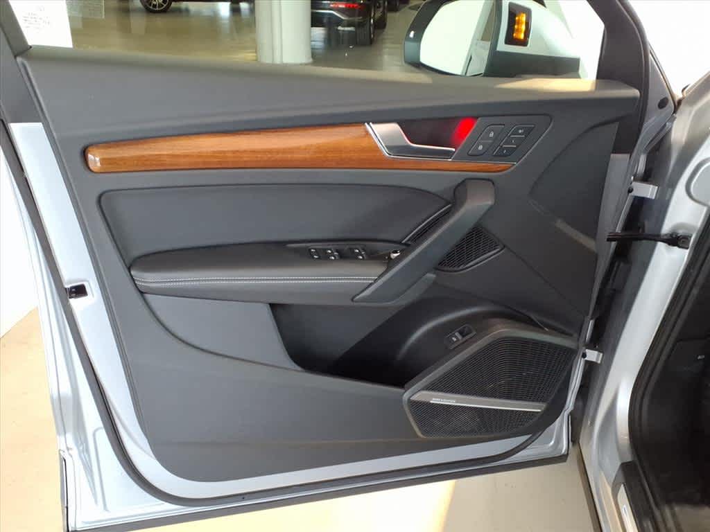 2022 Audi Q5 S line Prestige 45 TFSI quattro