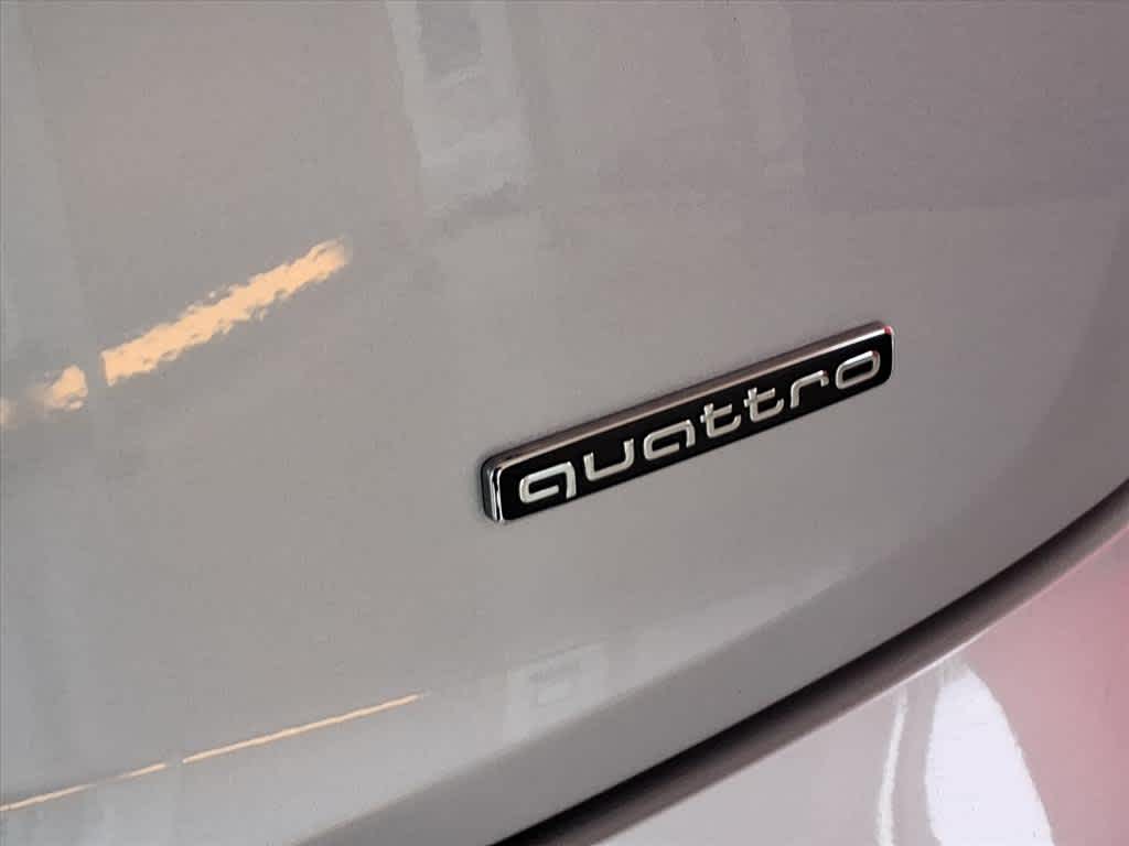 2022 Audi Q5 S line Prestige 45 TFSI quattro