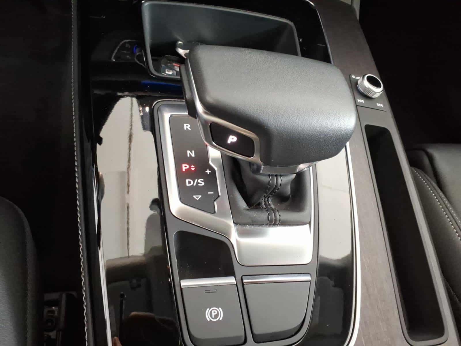 2023 Audi Q5 S line Prestige 45 TFSI quattro