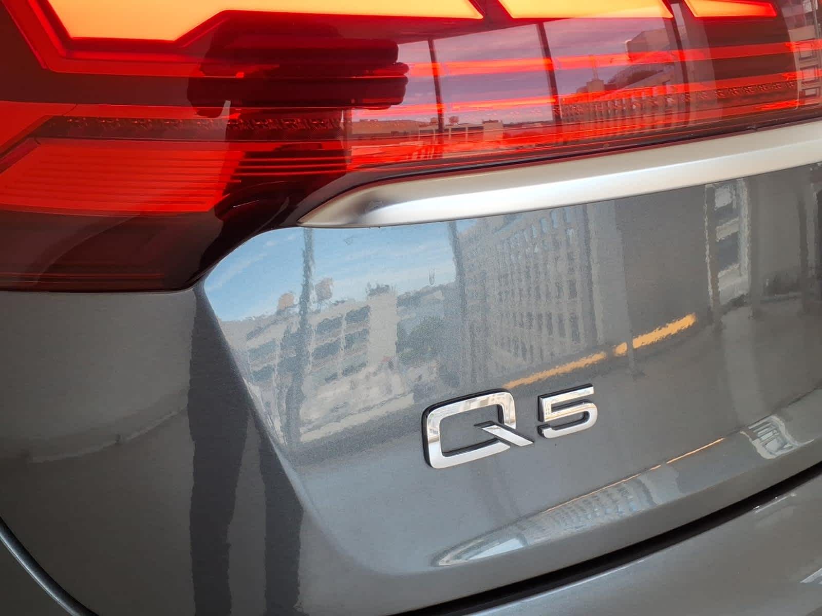 2023 Audi Q5 S line Prestige 45 TFSI quattro