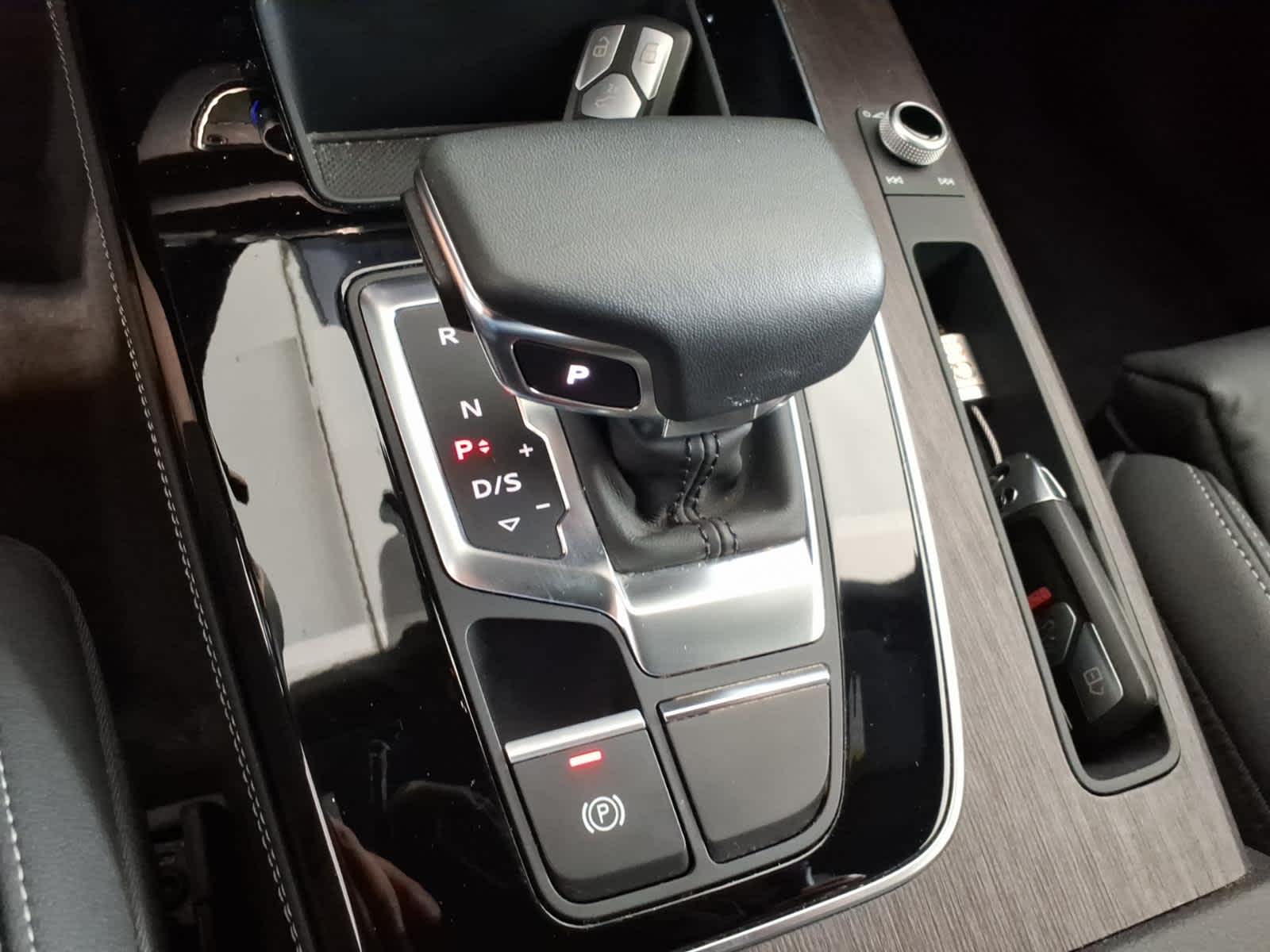 2023 Audi Q5 S line Prestige 45 TFSI quattro
