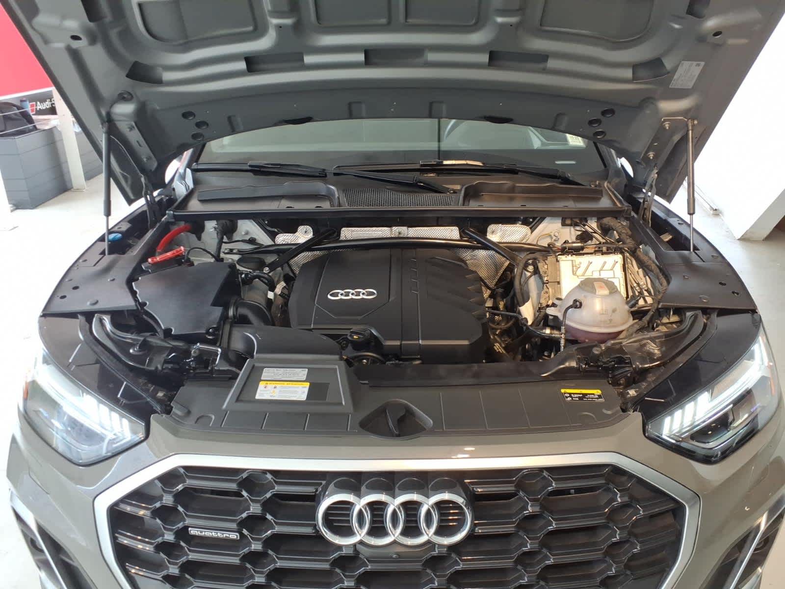 2023 Audi Q5 S line Prestige 45 TFSI quattro