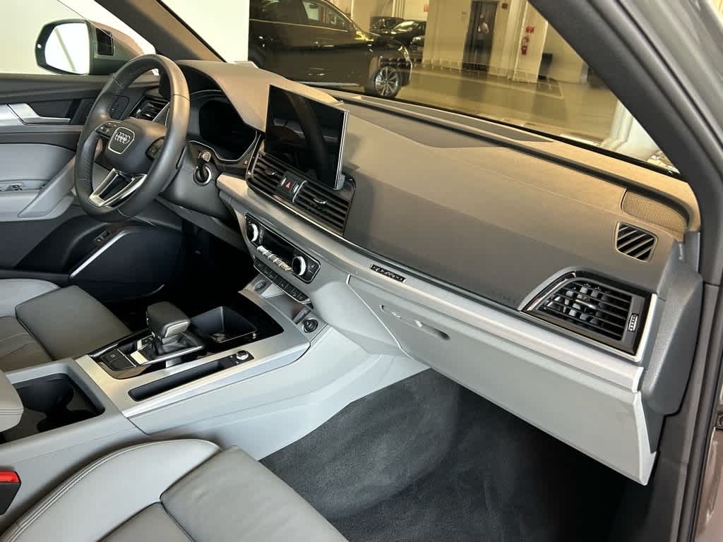 2025 Audi Q5 S line Premium 45 TFSI quattro