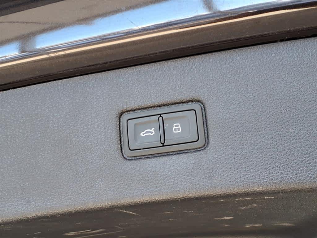 2023 Audi Q7 Premium Plus 45 TFSI quattro