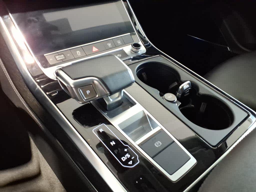 2023 Audi Q7 Premium Plus 45 TFSI quattro