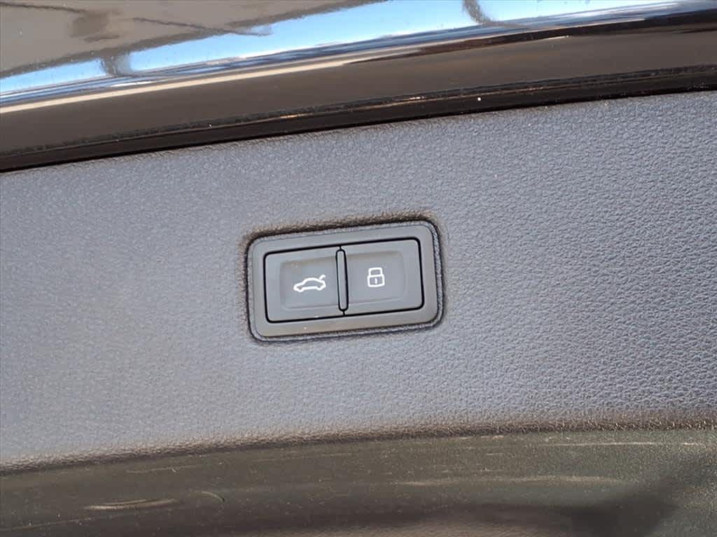 2023 Audi Q7 Premium Plus 45 TFSI quattro