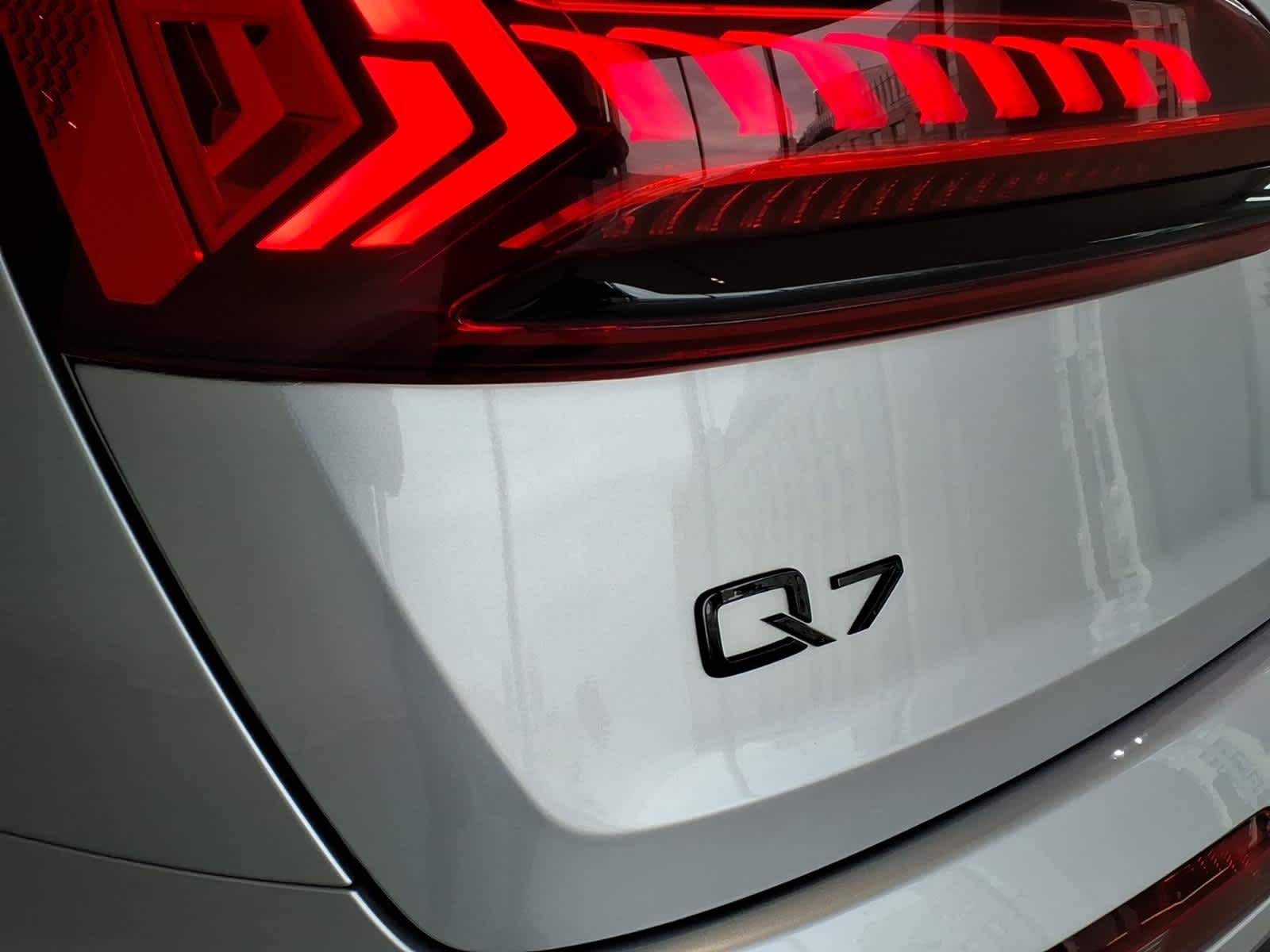 2022 Audi Q7 Premium Plus 45 TFSI quattro