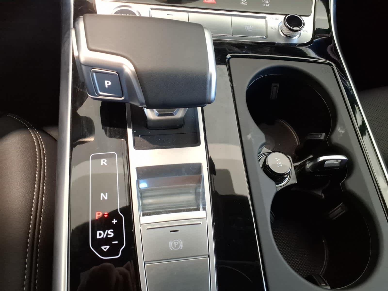 2026 Audi Q7 Premium Plus 55 quattro *Ltd Avail*