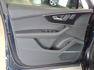 2025 Audi Q7 Premium Plus 55 TFSI quattro