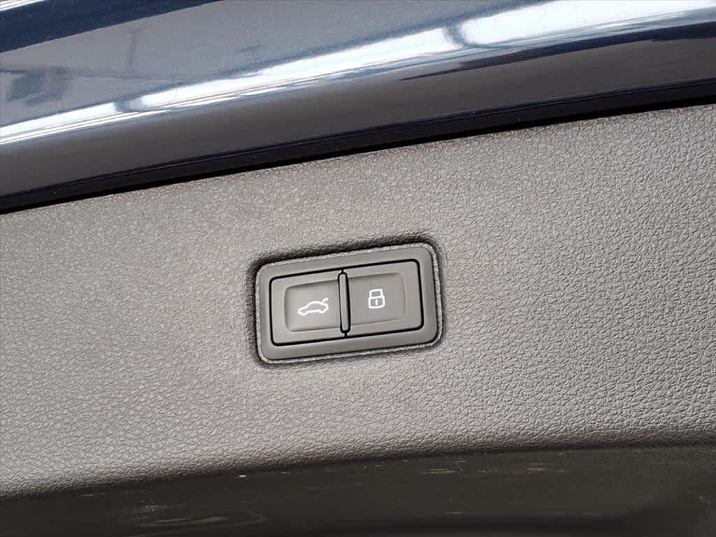 2025 Audi Q7 Premium Plus 55 TFSI quattro